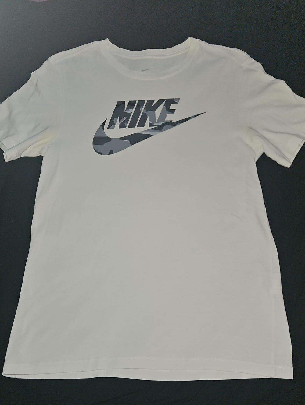 Nike White Short-Sleeve Tee with Gray Camo Swoosh
